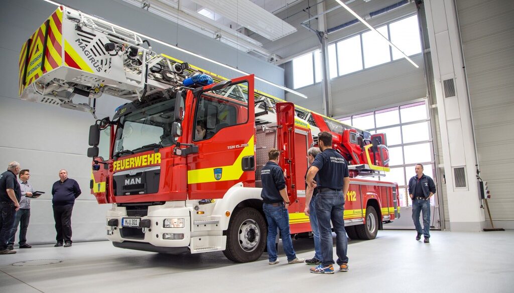 Abholung der neuen Drehleiter im Magirus-Werk Ulm.